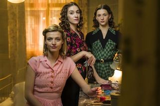 První reakce na seriál Zlatá labuť: Diváci se pustili do zpěvu Romana Vojtka i hovorové češtiny - Super.cz
